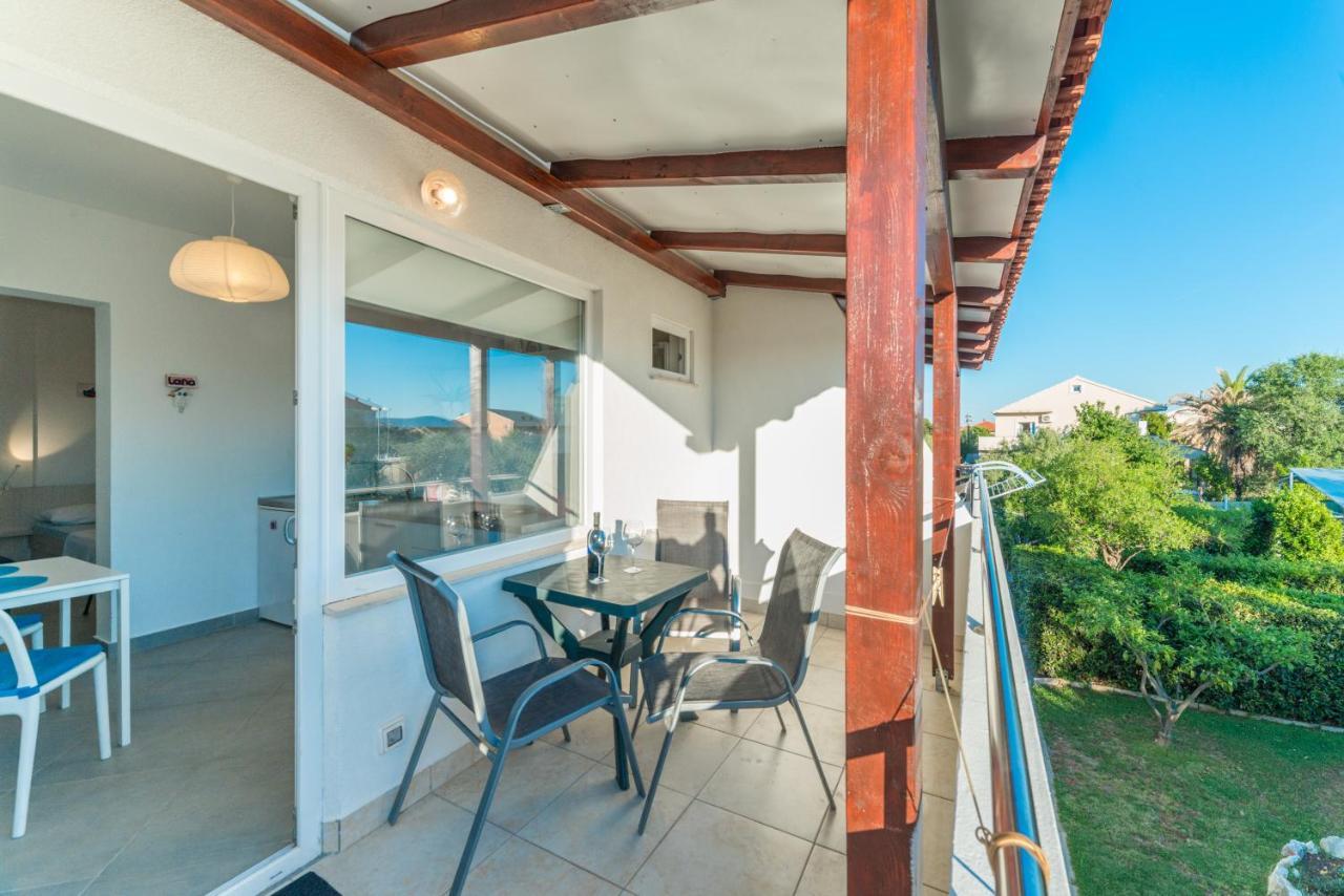 Apartments Keran Sukošan Екстериор снимка