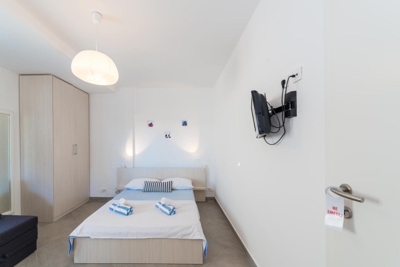 Apartments Keran Sukošan Екстериор снимка