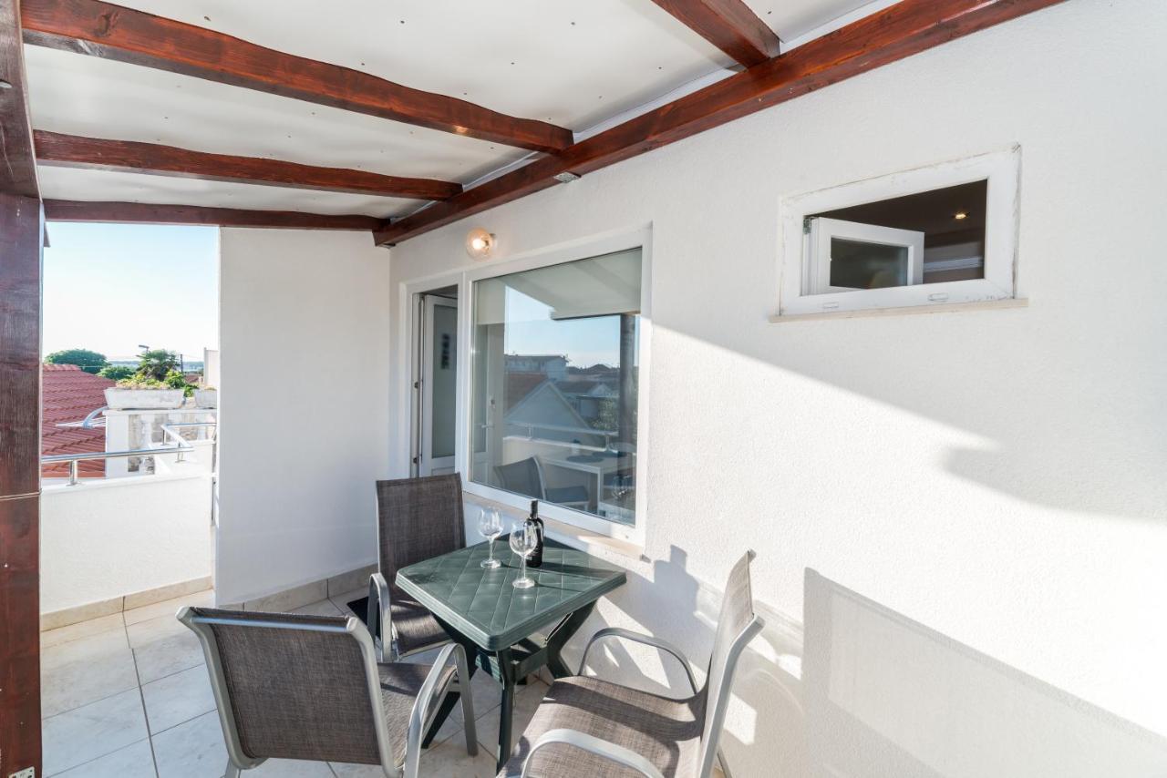 Apartments Keran Sukošan Екстериор снимка
