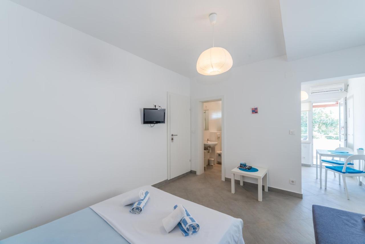 Apartments Keran Sukošan Екстериор снимка