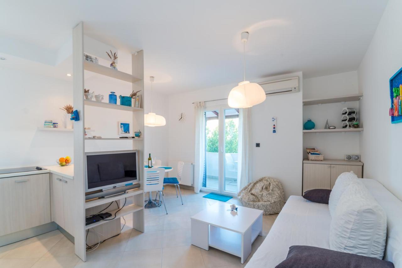 Apartments Keran Sukošan Екстериор снимка