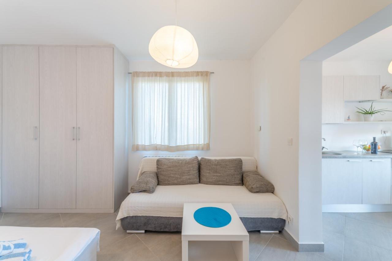Apartments Keran Sukošan Екстериор снимка