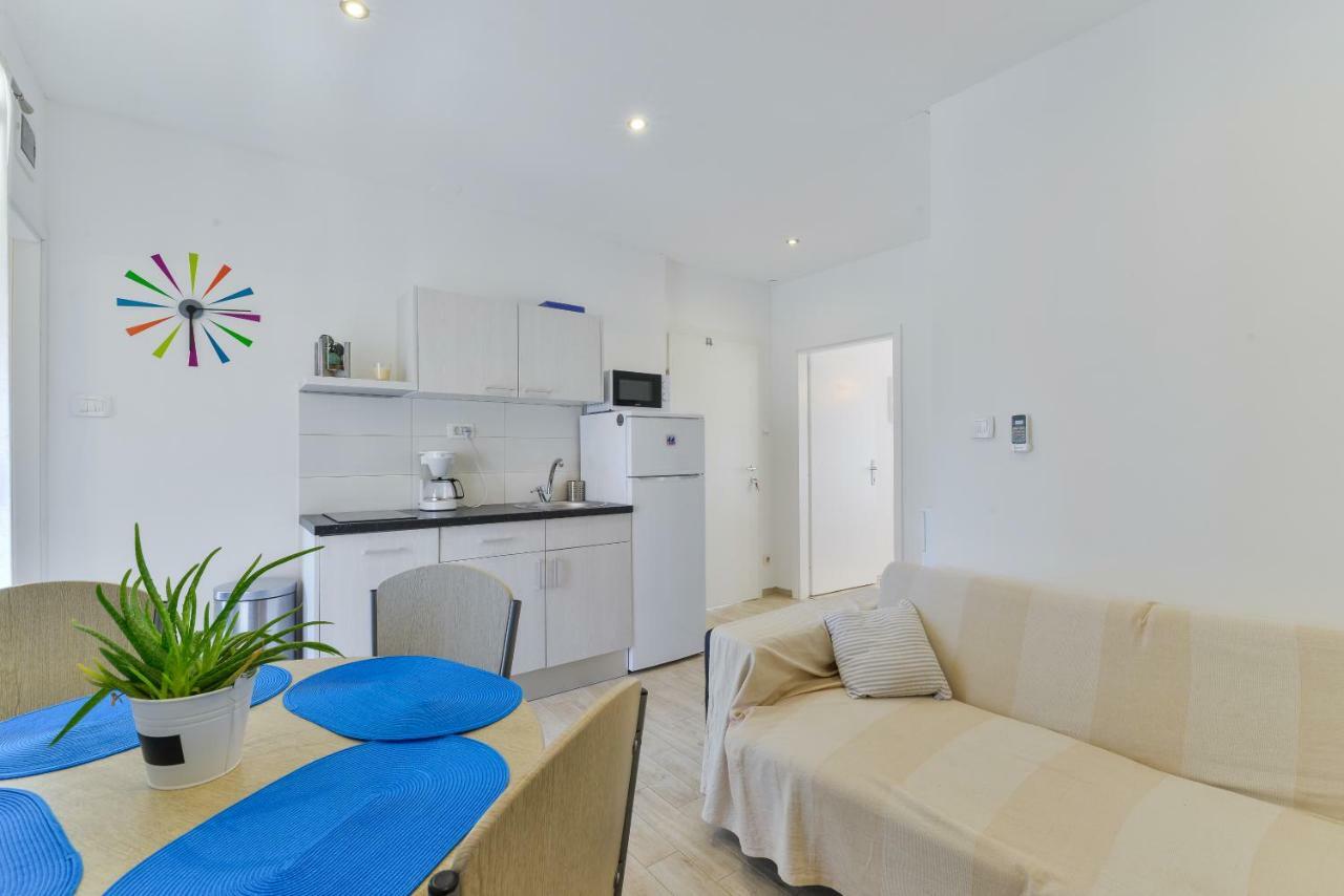 Apartments Keran Sukošan Екстериор снимка